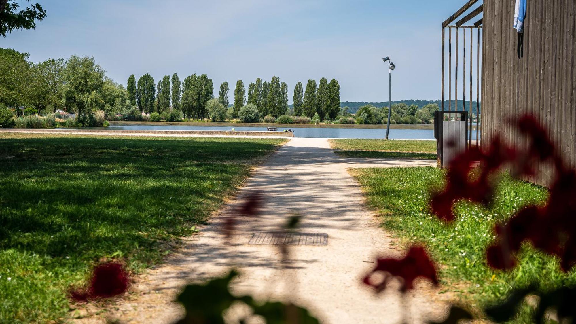 Camping Vesoul Vaivre-et-Montoille Экстерьер фото